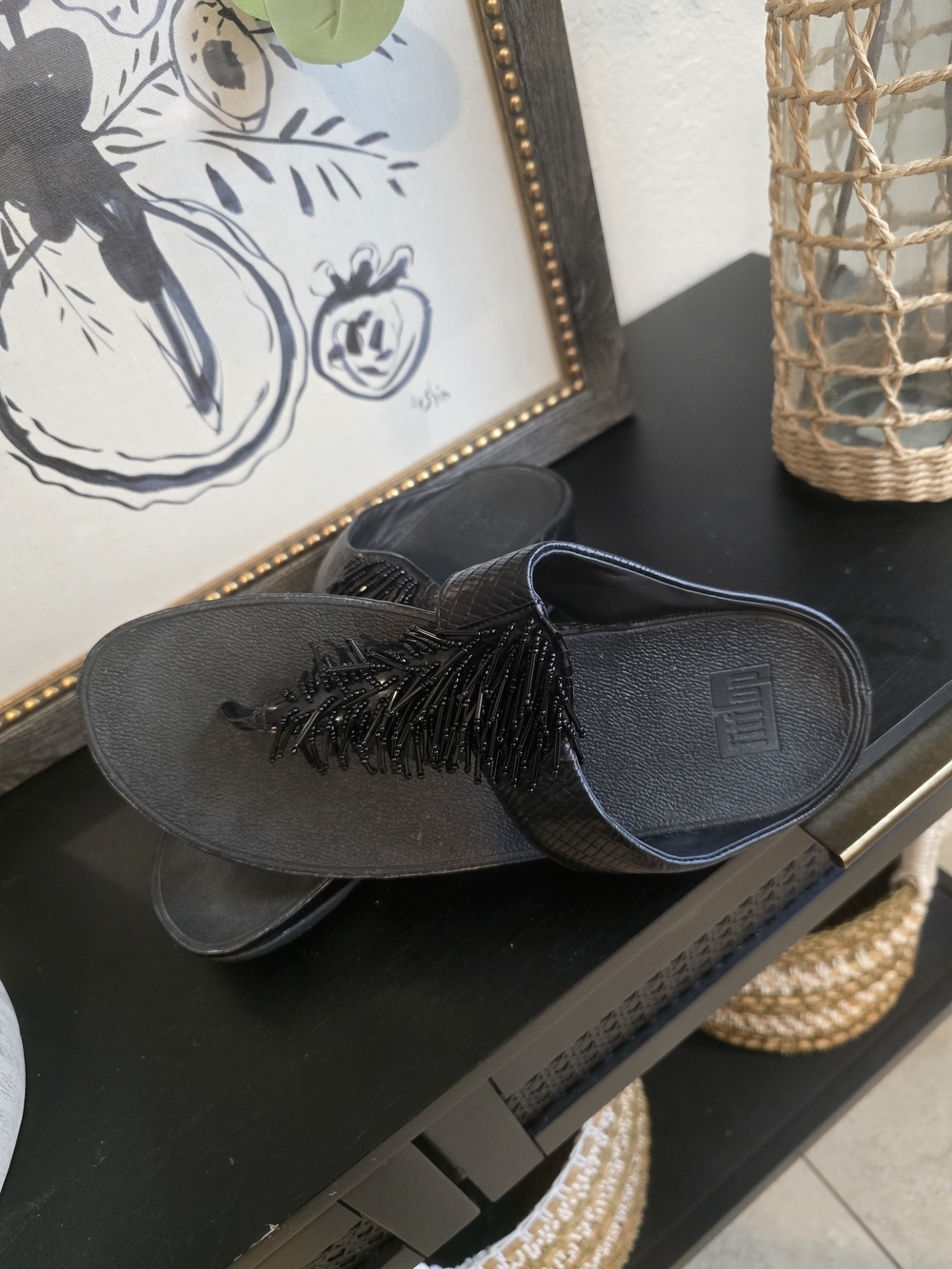 FitFlop Cha Cha Fringe Toe Post Sandal Black Embossed Beaded Women's 10